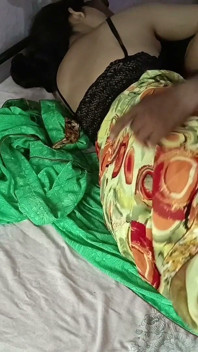 Desi Indian Brother-in-law Fed His Sister-in-law a Banana, Had Sex with Her, and Licked Her Pussy. Hindi Video