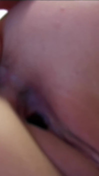 Gorąca nastolatka Skyler Mckay w seksownym paleniu seks bierze jej ćwieki kutas kulki głęboko