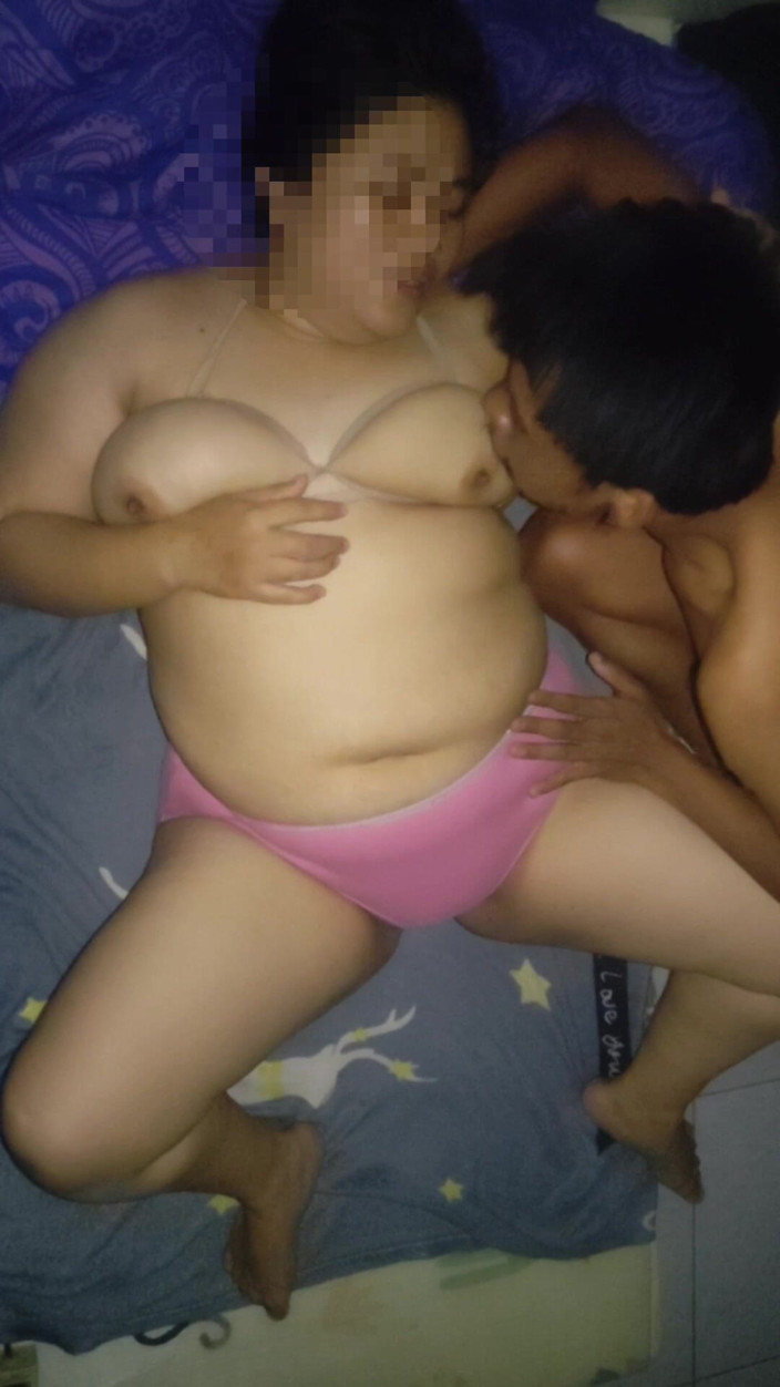 my_wife_chubby: Fucking Stepmother Busty Breasts