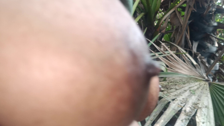 Pushpa studio: 大学生の屋外での熱いセックス