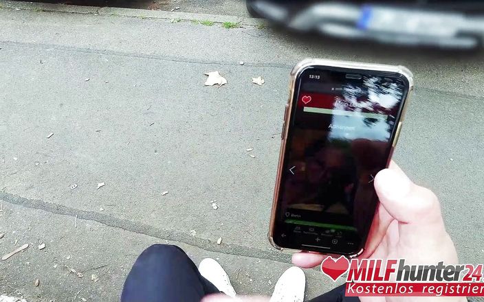MILF Hunter 24: エイドリアン・キスは熟女ハンターによって彼女のふしだらな場所に置かれます!