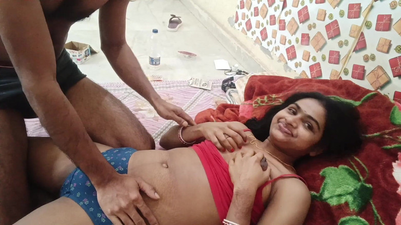 AmpleOunce283: Quente indiana em sexo caseiro - penetração profunda e closeup no...