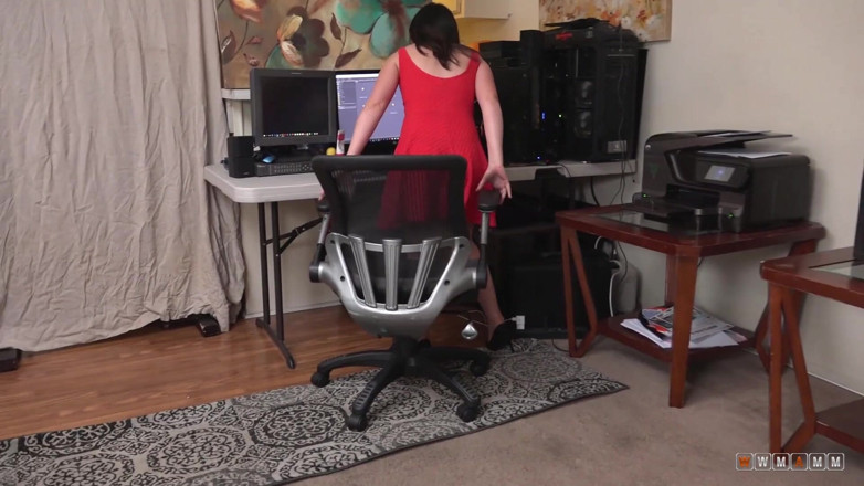WWMAMM: Computer got broken and amy had nothing to do while...