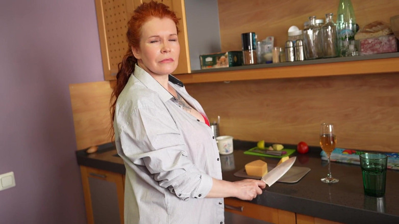 Ellie Indigo Sin: Wtf?! Viagra? Oh, tidak, ibu tiri, saya memerlukan bantuan! bahagian 1