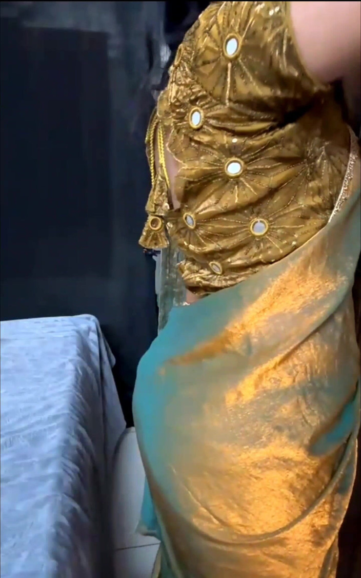 TeluguCouple901: Pertunjukan bodi saree terbaik (telugu)