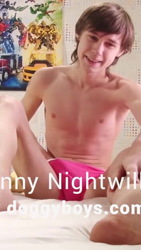 Netter dünner teen-twink, heißes wichsen, solo-video