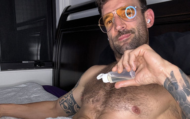 Alex Legend solo: Oiling My Body and Blowing a Big Nut