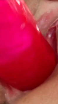Irresistible pussies - Scene #07
