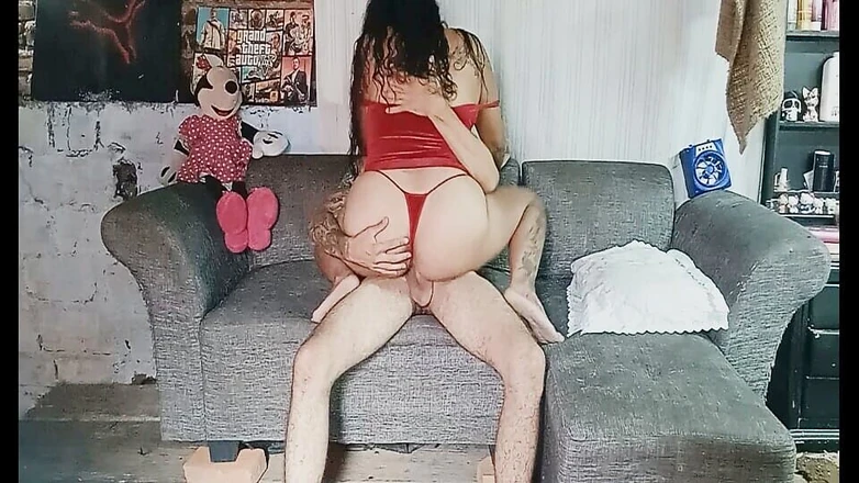 Britanly-Brow: Twerking Show Hot Britanly Brow Big Ass Riding and Moving...
