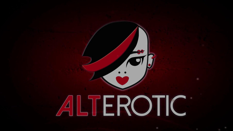 Alt Erotic: Evilyn Ink tattoos Aurora's butthole