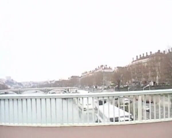 Monde Francais: Puta francesa de culo redondo puede complacer a dos tipos...