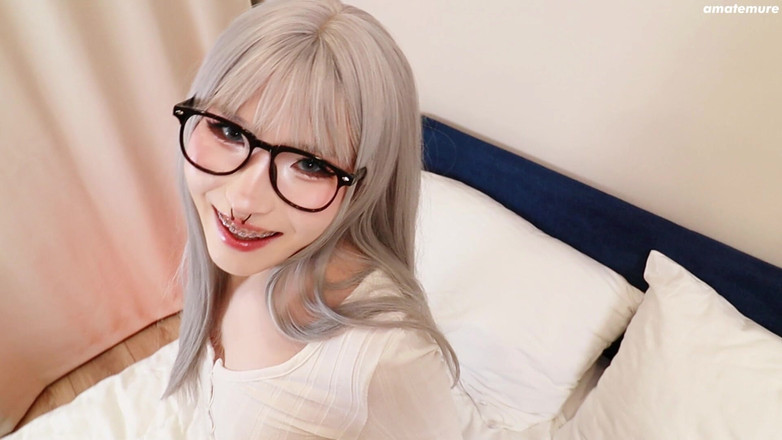 amatemure: Fată asiatică minionă se fute pentru prima dată în patul părinților