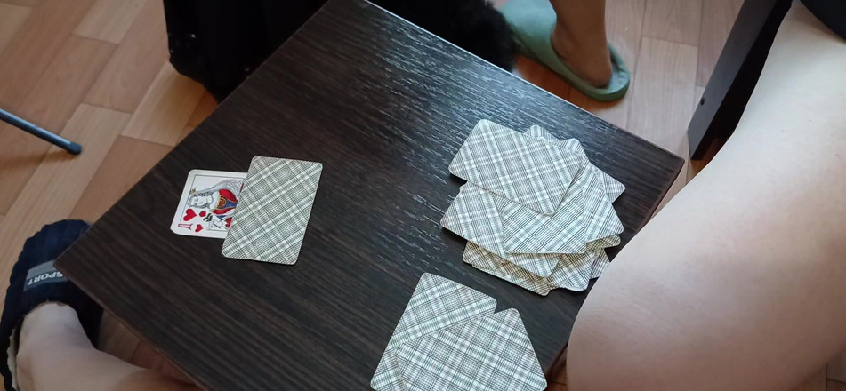 Lesbian-illusion: Moje sousedka přišla o přítelkyni v Kartách