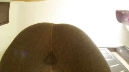 Adele Amber: 시계 나 오줌......