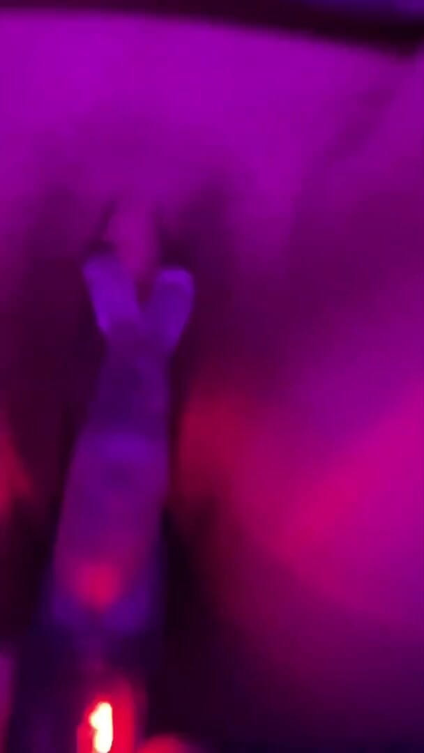 Fickna: Orgasme sampai banjir! Seksi!