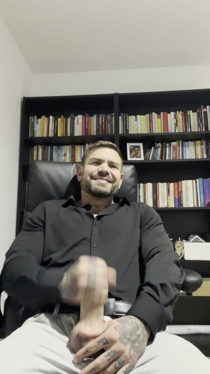 Juan Lucho Gay: Cute Boy Jerks off with Clothes on