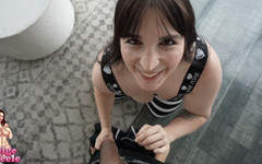 Paige Steele: Dickdash doručení