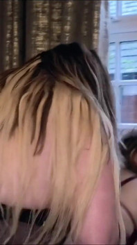 Alicia rhodes si gode il culo e la figa scopata con strap on da catalia valentine