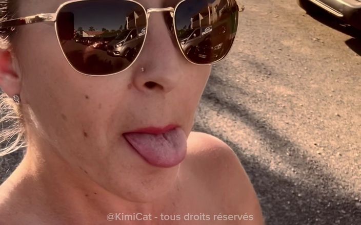 KIMICAT: Buscando una buena polla, encuentro un chico en su auto...