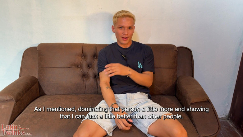 Latin Twinks: Gilbert Moon se rupe în John Bleck pe canapeaua de audiție
