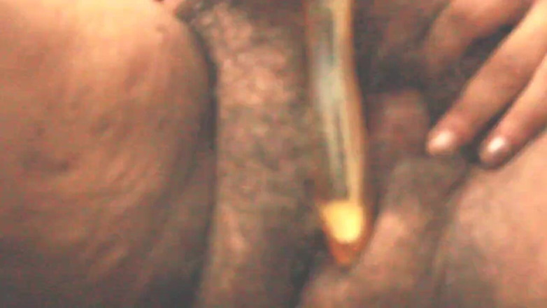 Haydee Rodriguez: Chlupatá kundička Se setkává se zlatým robertkem