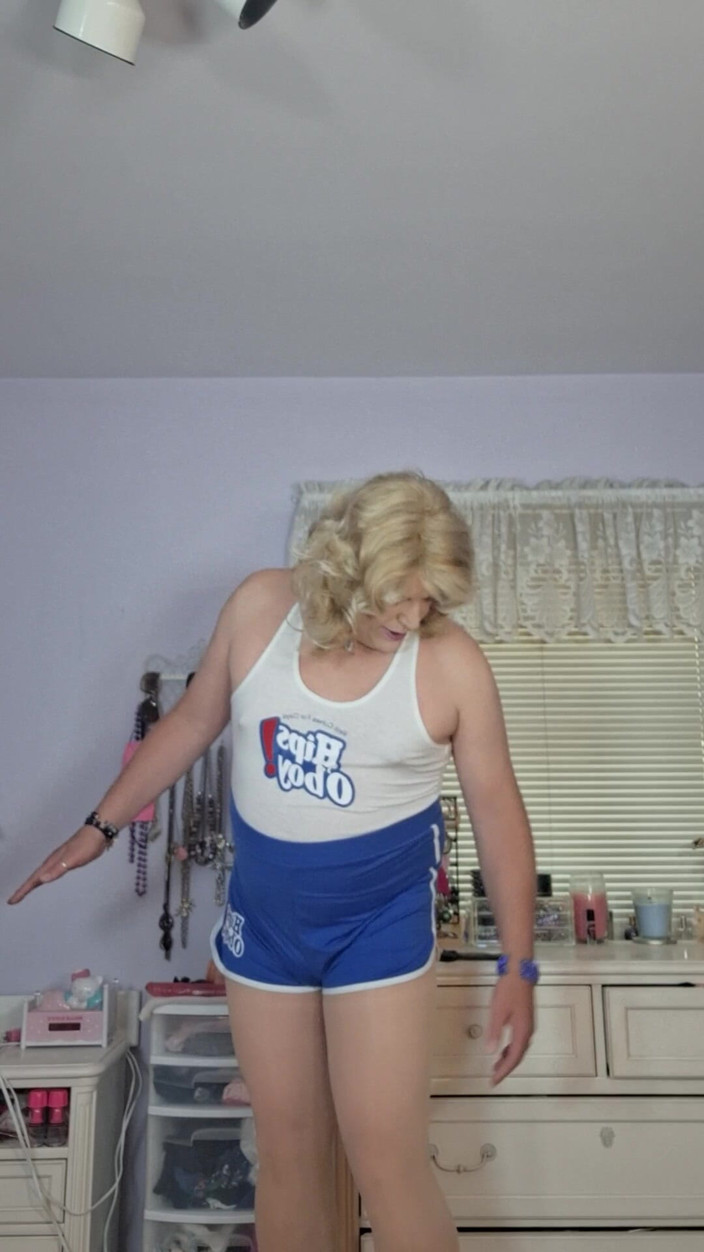 Victoria Lecherri: Hips Oh Boy!