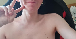 Prettyboi2000x: Malé škádlení pro vás kluci ... Vše oholené a hladké všude! Co...