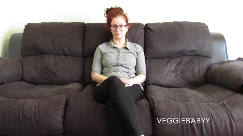 Veggiebabyy: Y tá bực bội cần bạn xuất tinh