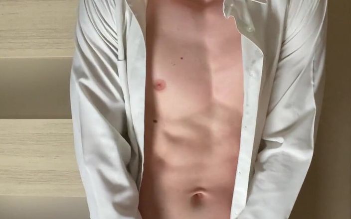 Rushlight Dante: Eu sou tão sexy nesta camisa branca