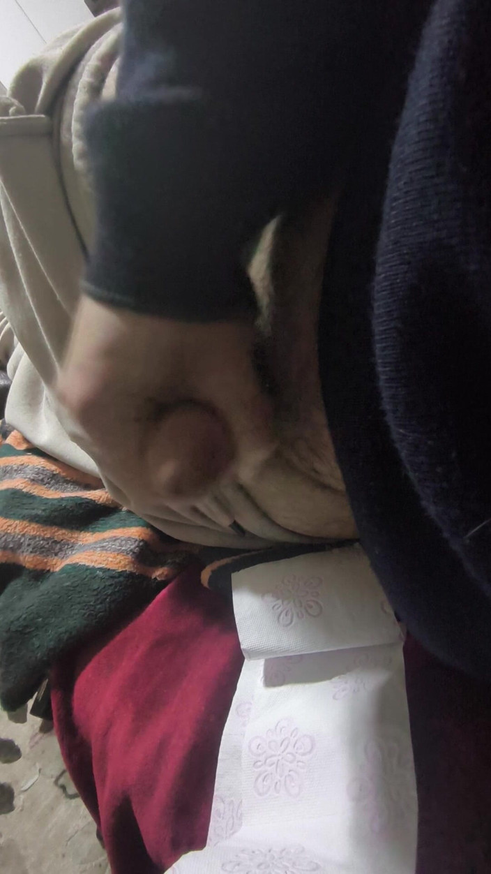 Hornypornyy31: Saya sedang merangkap