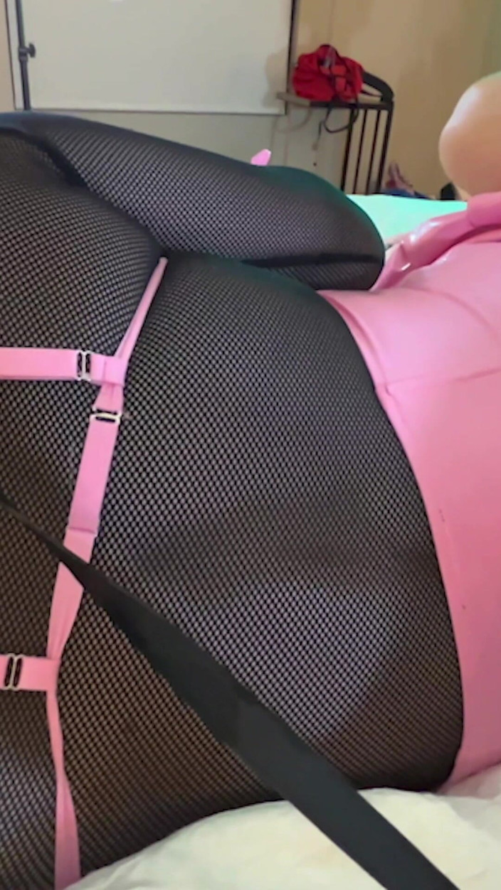 Jake Grand the man: Mrdání trans ženy v cudnosti - kompilace 10