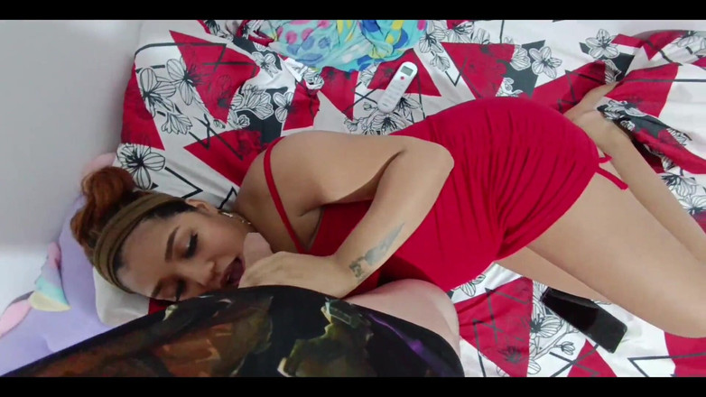 Pikaa6: 我的妻子让我操其他女人，让我有操她的经验