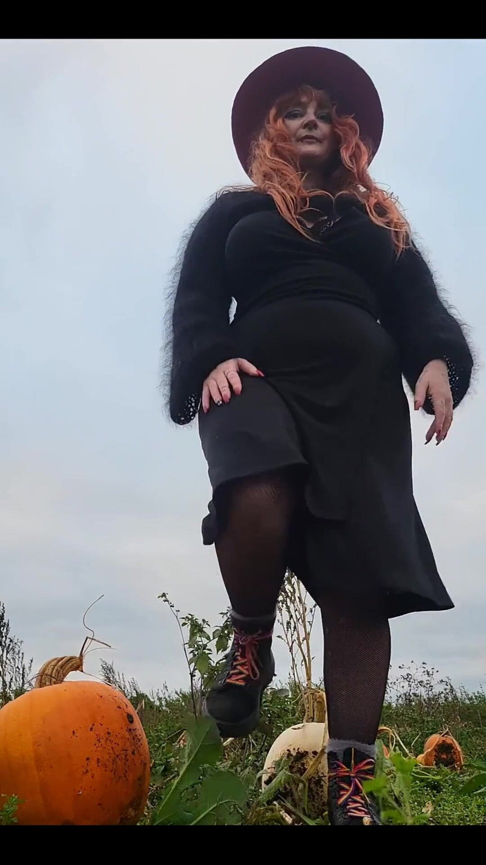 Bunny Royle: Я сподіваюся, спостерігаючи за цим, ви відчуваєте гурд