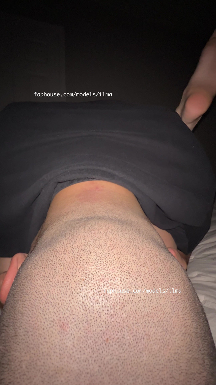 Stayin_Negative: Vahşi sıska genç kız doğum gününde sikiliyor