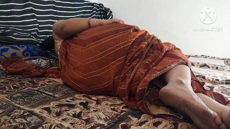 Salmaan001: Vecina Bhabhi a venit acasă pe Diwali și a fost futută și...