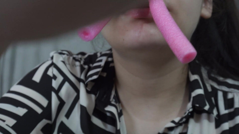 AmayaMori: Se joacă cu nasul meu. Mi-am băgat un tampon de...