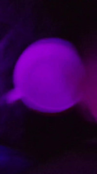 Dildo Emiyor, Anal Seks Yapıyor Ve Kendini Sağıyor