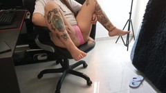 Porntner: 비서가 승진을 원하면, 그녀는 그것을 얻기 위해 무엇이든 할 것입니다.