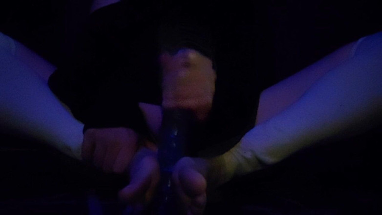 Raven le trap: Hraní zadku a footjob s Raven Letrap