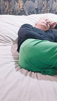 복귀 때 엉덩이를 제대로 당했어요