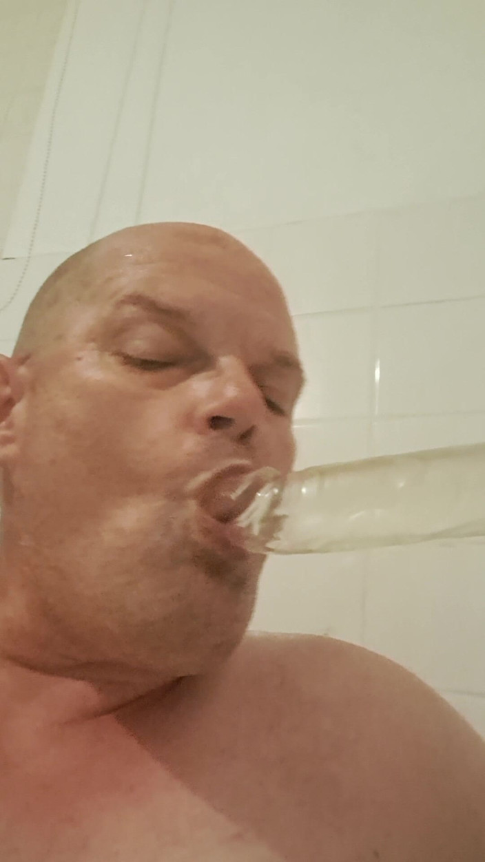 Fickspecht: Pelacur itu jelas kecanduan mengisap dildo