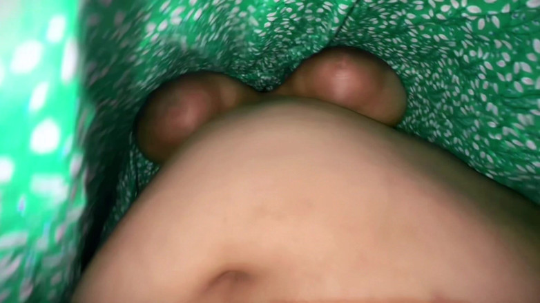 Your Boy's Cum: 배다른 아들과 섹스한 후 화장실에서 오줌 싸는 아랍 계모