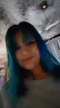 Lusi, mexická manželka střílí video, zatímco její manžel je pryč