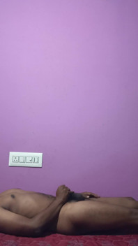 Garoto goza duas vezes seguidas em 10 minutos e orgasmo intenso.