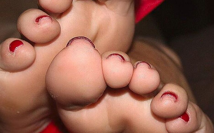 Deozas: 彼女は素晴らしいオイルマッサージをしています