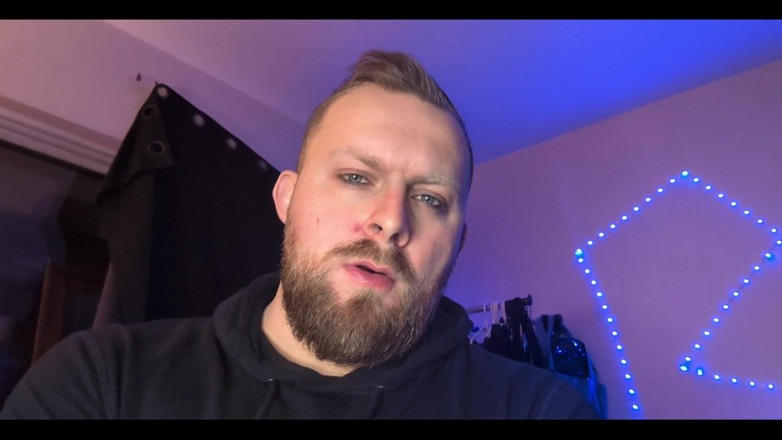 WolfgangWhite: Hetero bully vs gay boy žhavá rivalita