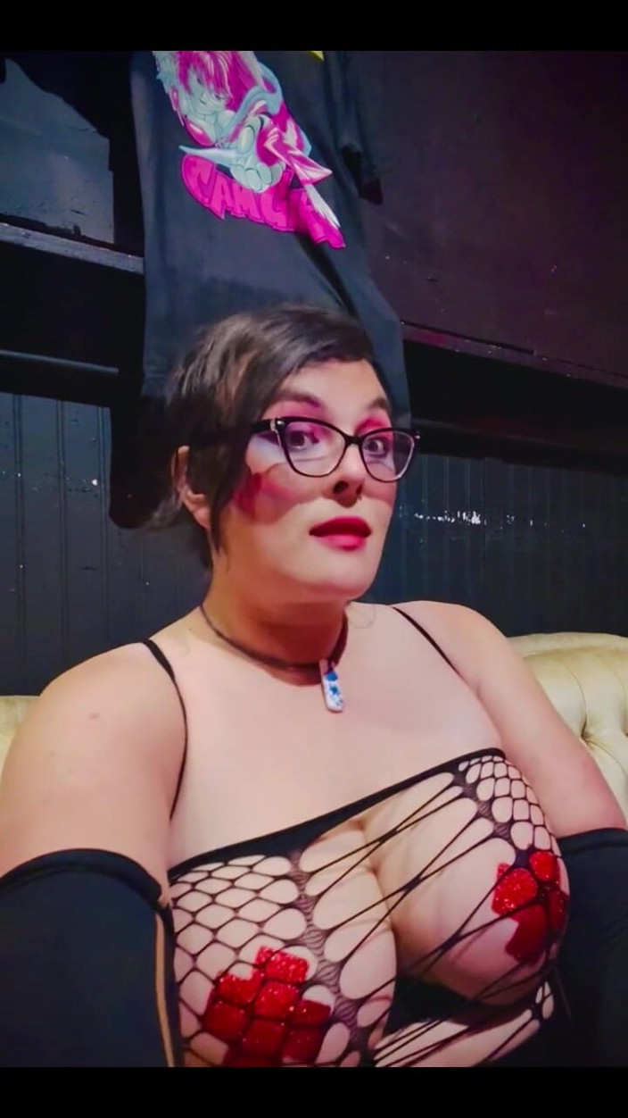 Christi Cream Cake: Just Hanging Out