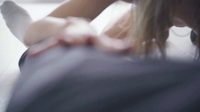 Gina Gerson: Teaser na wysokich obcasach