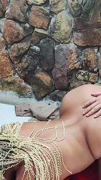 Filmowanie z moją zdzirowatą na podwórku, kiedy nie ma jej męża