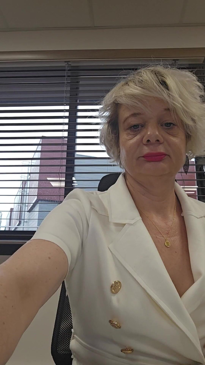 Sofy13: Sexy in the Office